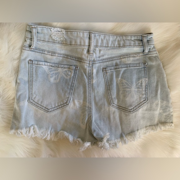 Material Girl Junior’s Light Wash Jean Shorts SIZE 5 NWOT - Picture 6 of 6